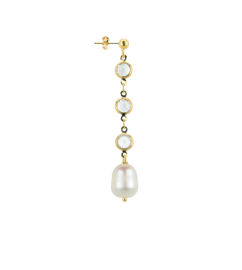 transparent-pearl-mono-earring