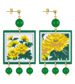 fiore-giallo-pietra-verde-quadrato